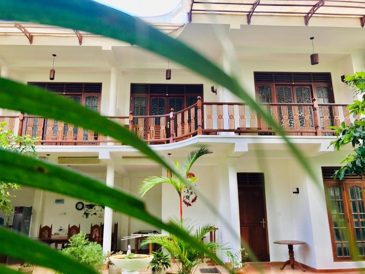 Mermaid Inn Mirissa Ngoại thất bức ảnh