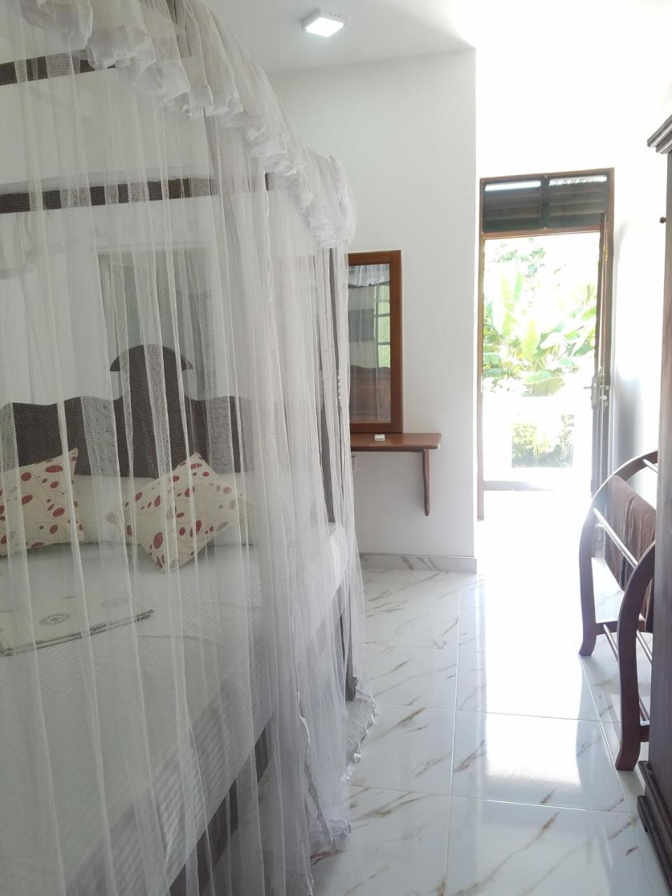 Mermaid Inn Mirissa Ngoại thất bức ảnh